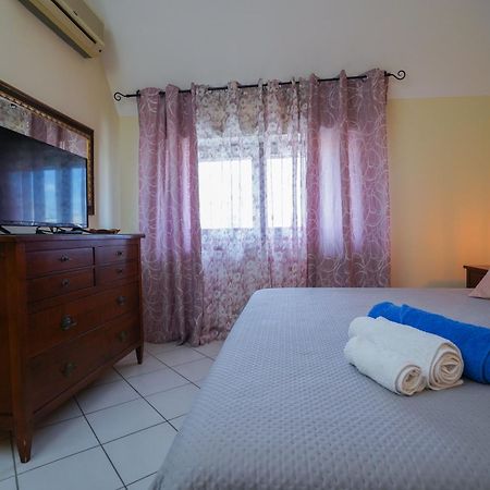 La Casa Di Azzurra Centro Citta Appartamento Fino A 4 Posti Letto E 2 Bagni ฟอจเจีย ภายนอก รูปภาพ