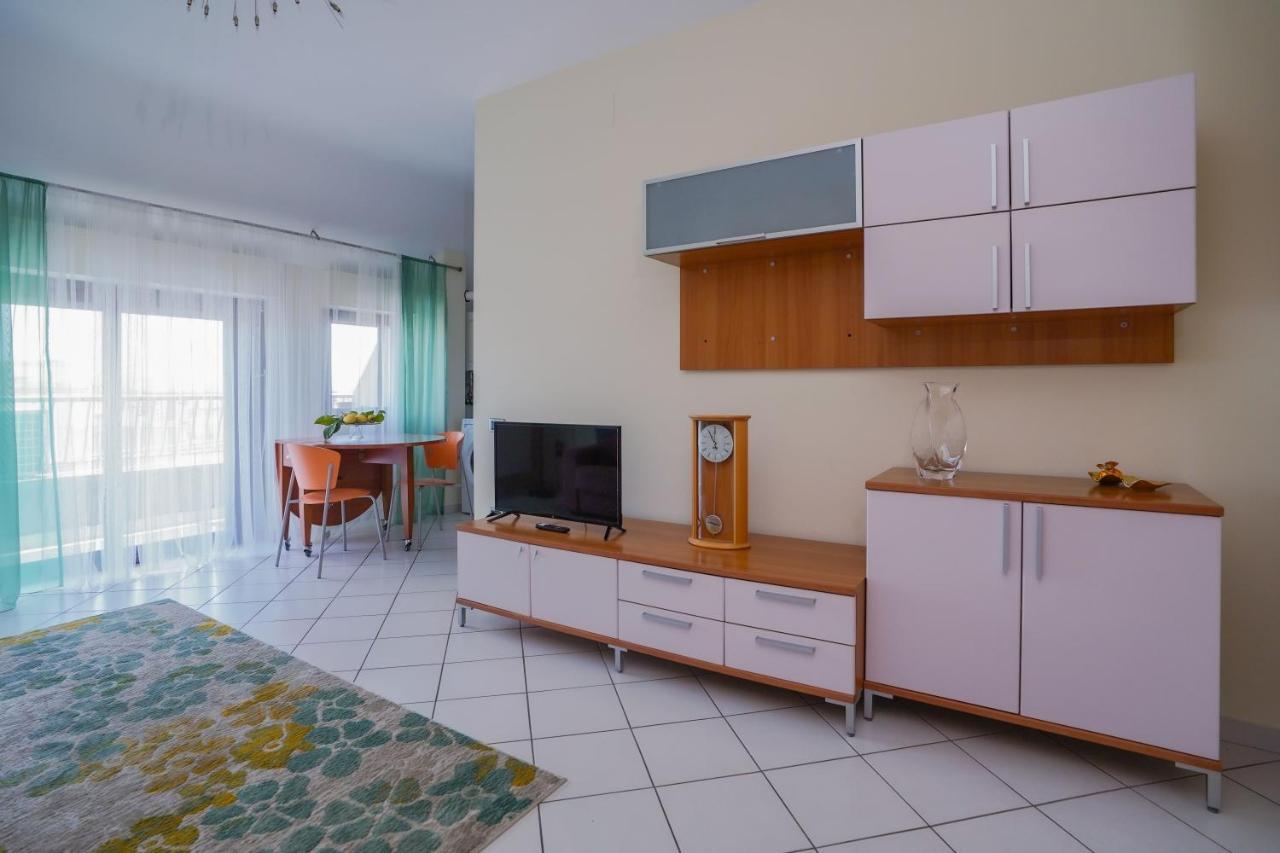 La Casa Di Azzurra Centro Citta Appartamento Fino A 4 Posti Letto E 2 Bagni ฟอจเจีย ภายนอก รูปภาพ