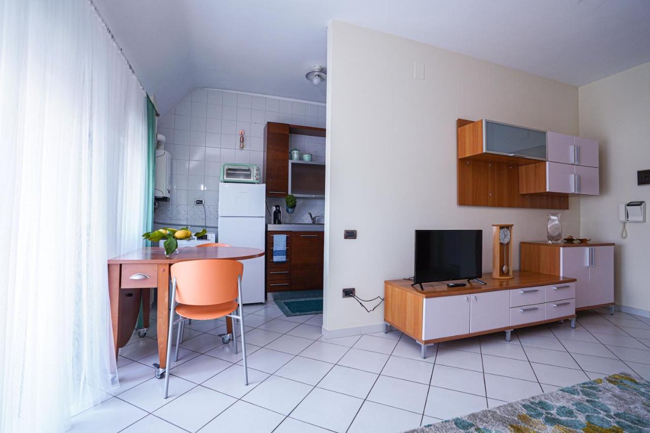 La Casa Di Azzurra Centro Citta Appartamento Fino A 4 Posti Letto E 2 Bagni ฟอจเจีย ภายนอก รูปภาพ