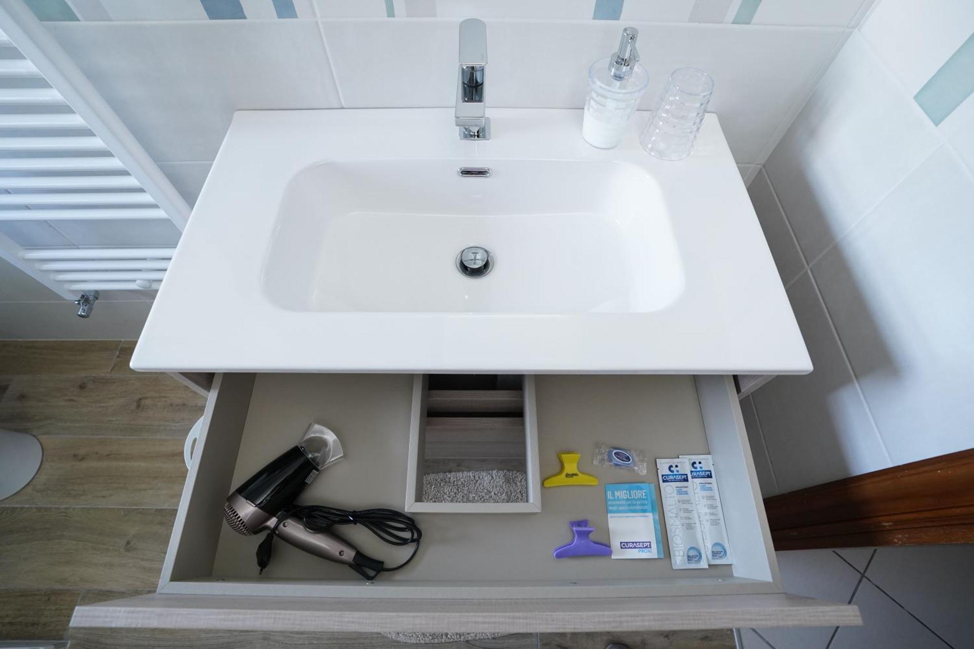La Casa Di Azzurra Centro Citta Appartamento Fino A 4 Posti Letto E 2 Bagni ฟอจเจีย ภายนอก รูปภาพ